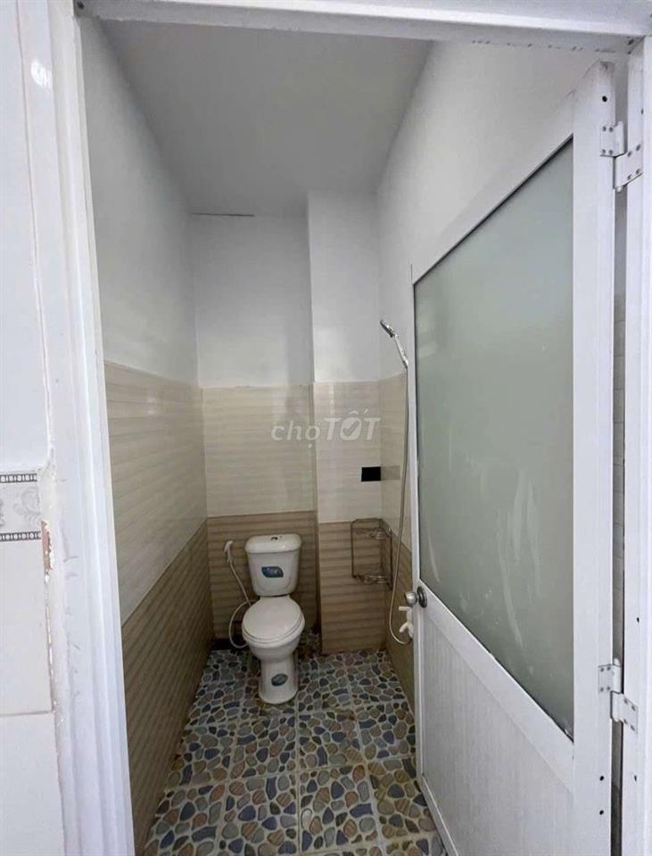 Nhà 380tr có sổ vay được ở mặt tiền hẻm thông giáp Quận 12