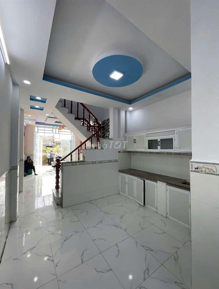 Nhà 380tr có sổ vay được ở mặt tiền hẻm thông giáp Quận 12