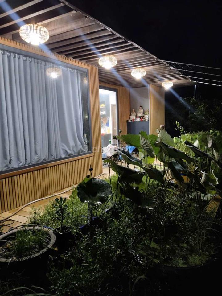 Bán nhà vườn