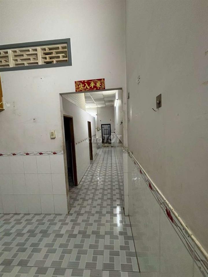Nhà cho thuê nguyên căn gần chợ Hưng Long