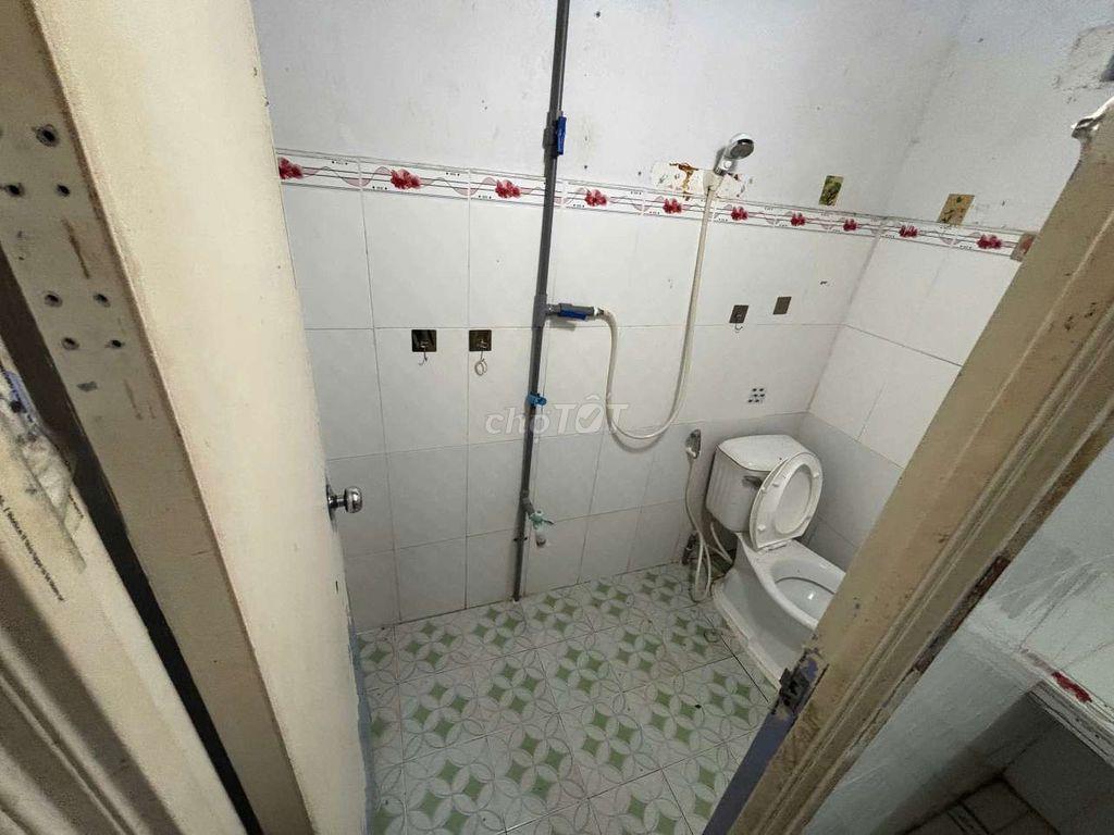 Nhà cho thuê nguyên căn gần chợ Hưng Long