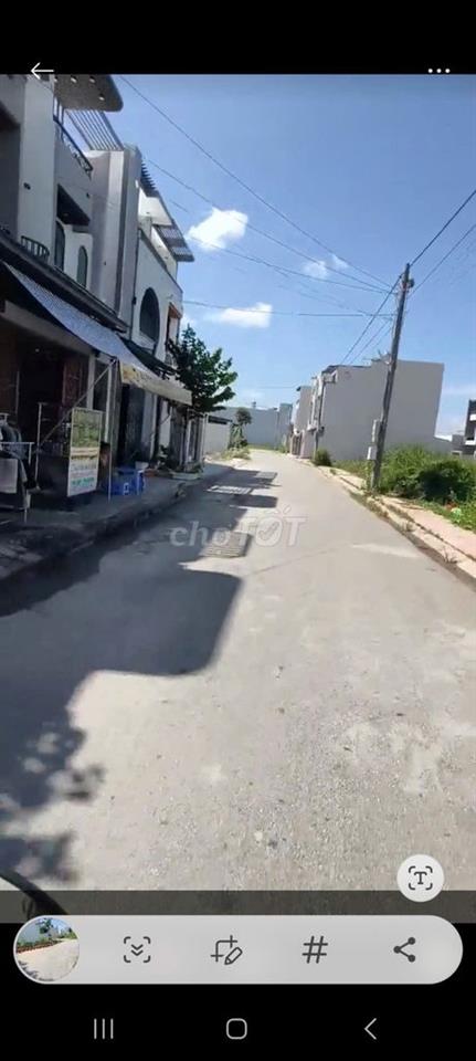 Đất thổ cư 100 % Sổ hồng riêng 138m2