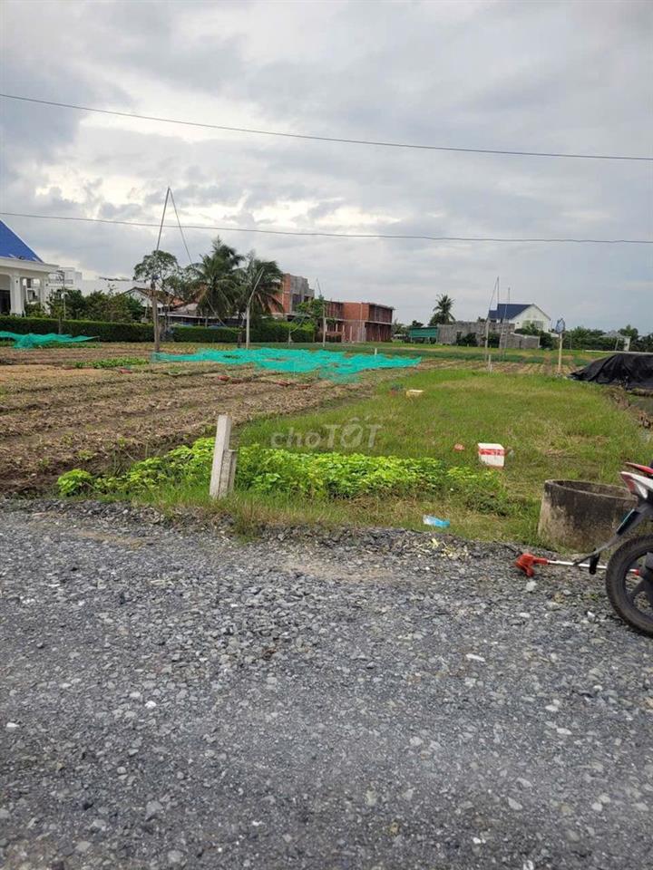 Đất thổ cư 100 % Sổ hồng riêng 138m2