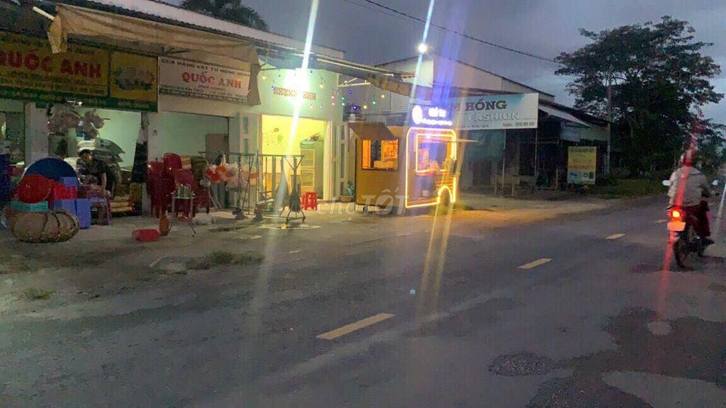 Mặt tiền đường Giồng Lớn 