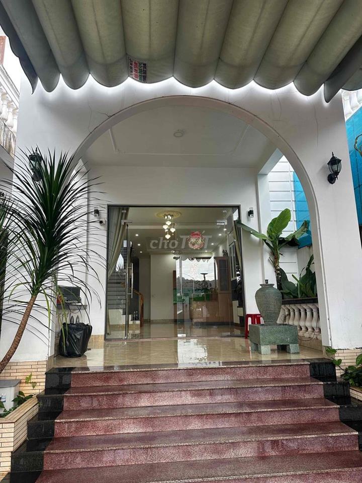 BÁN NHÀ ĐẤT
