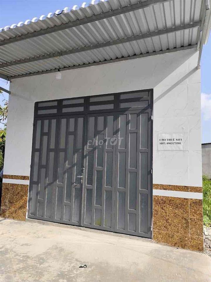 nhà cặp bờ sông rộng rãi mát mẻ