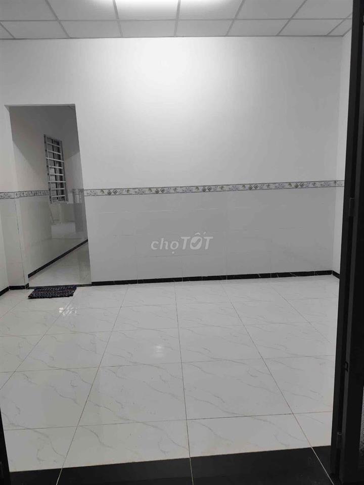 nhà cặp bờ sông rộng rãi mát mẻ