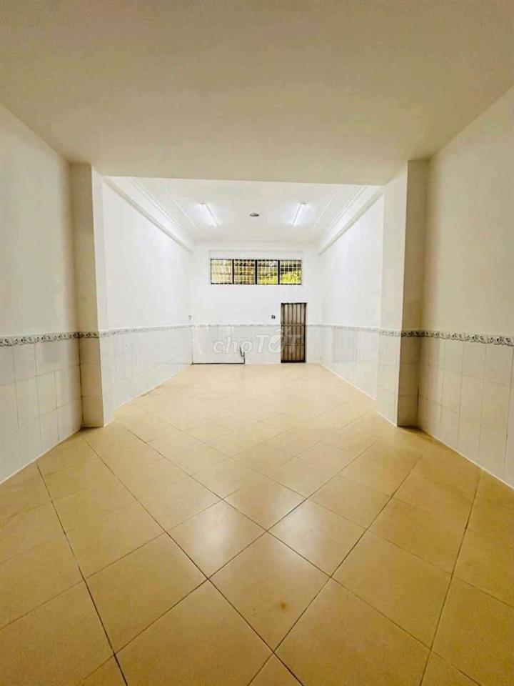 Nhà 1 Trệt 03 Lầu - Mặt Tiền đường Trần Hưng Đạo , Ninh Kiều , Cần Thơ