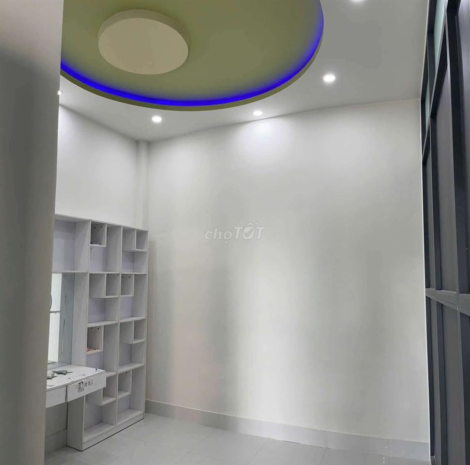 🌈 NHÀ 02 LẦU - ĐẦUKHU DÂN CƯ VƯỢT LŨ  ( Cách Nguyễn Chí Thanh 30 mét )