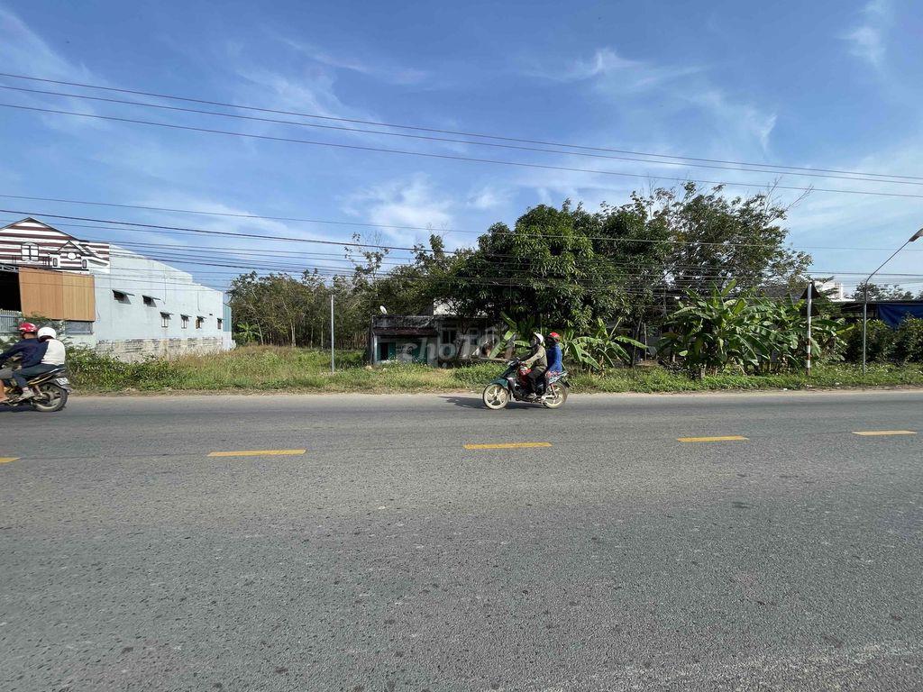 Bán nhà mặt tiền