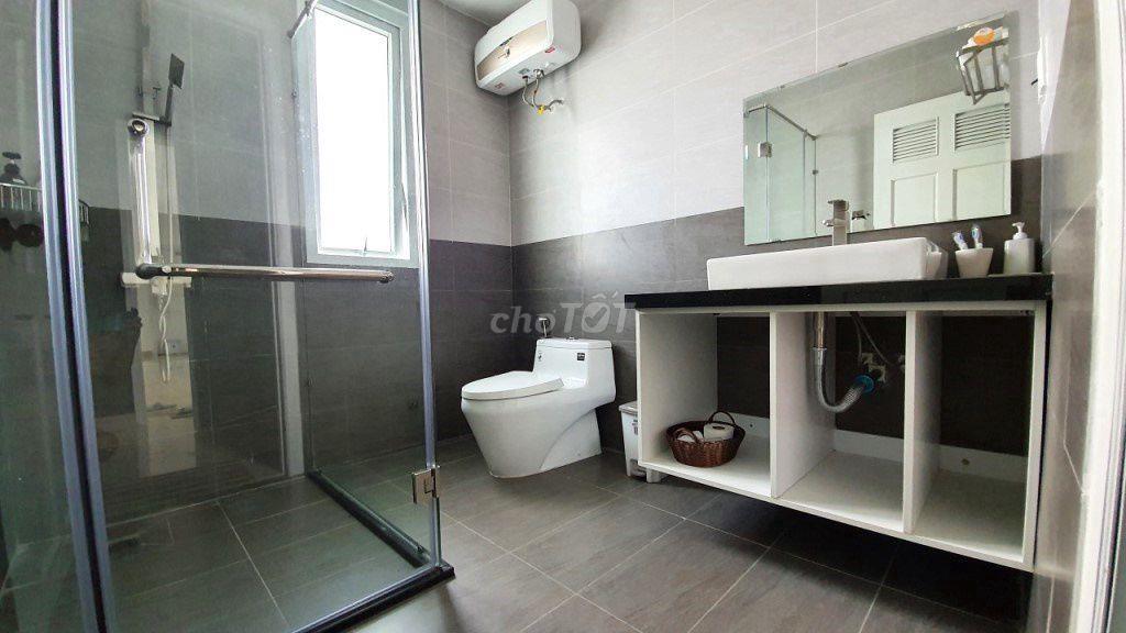 BT129 Phường 10, diện tích 1414m2 có 11 phòng ngủ, giá bán 65 tỷ