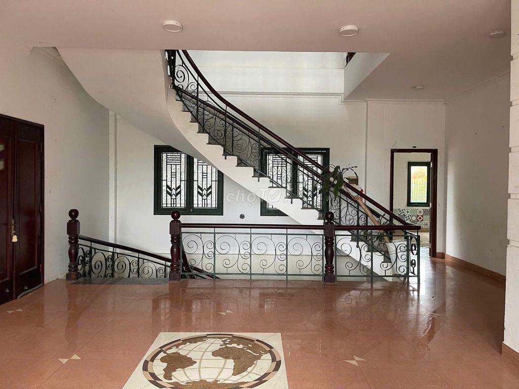 Chính Chủ Cần Cho Thuê Villa Ở Đà Lạt