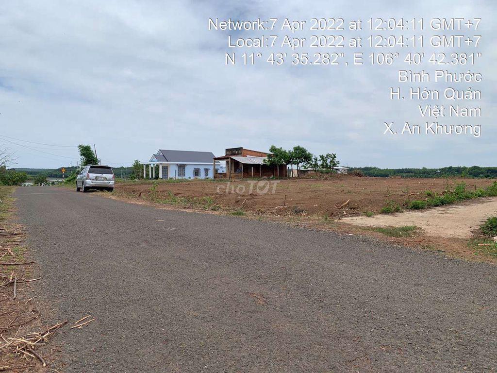Đất ngộp 2 mặt tiền nhựa