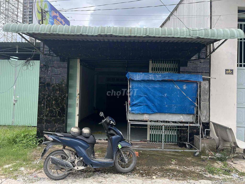 Chính chủ cần bán căn nhà tại Trạm thu phí cũ Mỹ Thuận