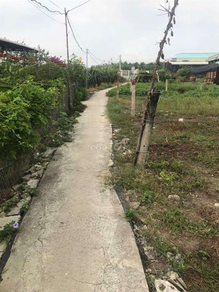 cần bán gấp 331,2m vuông đất