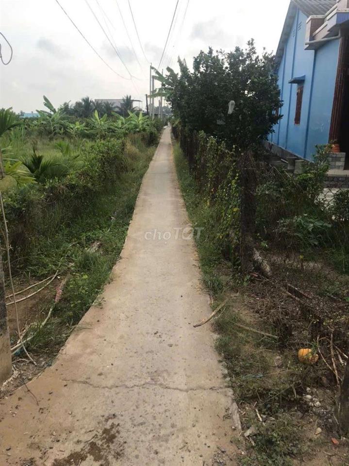 cần bán gấp 331,2m vuông đất