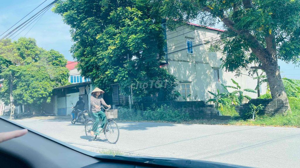 Chủ cần bán nhanh Lô đất 100m2 chỉ 750 triệu. Cạnh trục đường Bắc Lý