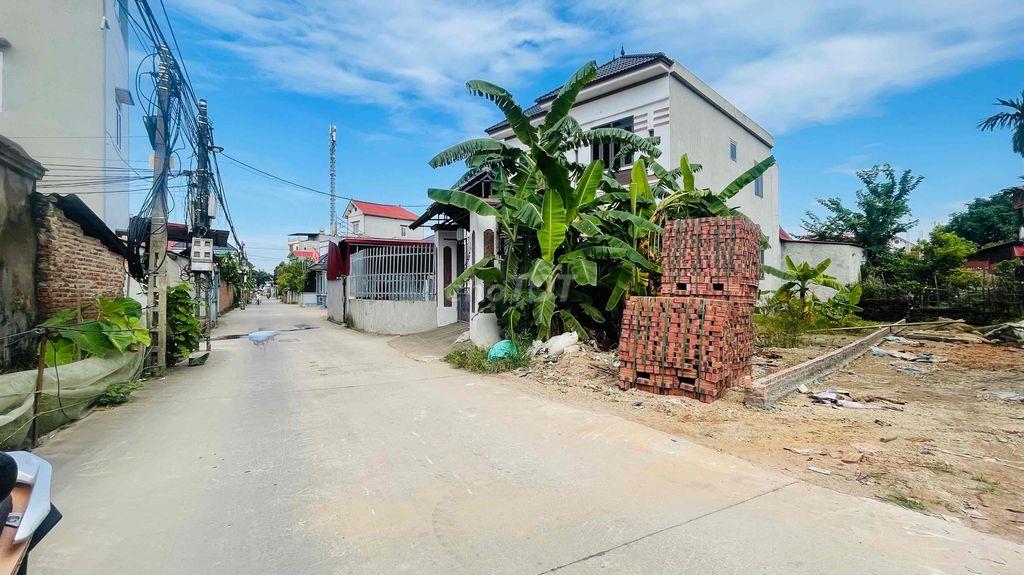 ĐẤT ĐẸP 80M2 XÂY CHO THUÊ ĐƯỢC LUÔN. SÁT KCN HOÀ PHÚ. GIÁ NHỈNH 1 TỶ