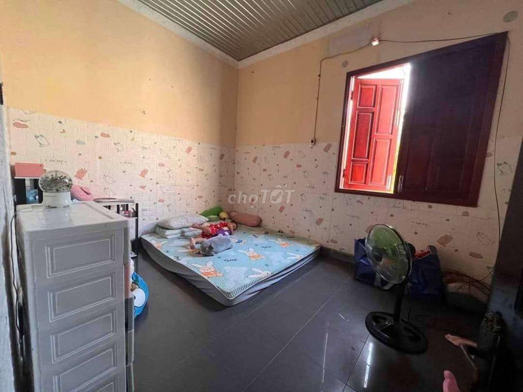 Cho thuê nhà nguyên căn 342m2 cạnh khu công nghiệp phước đông