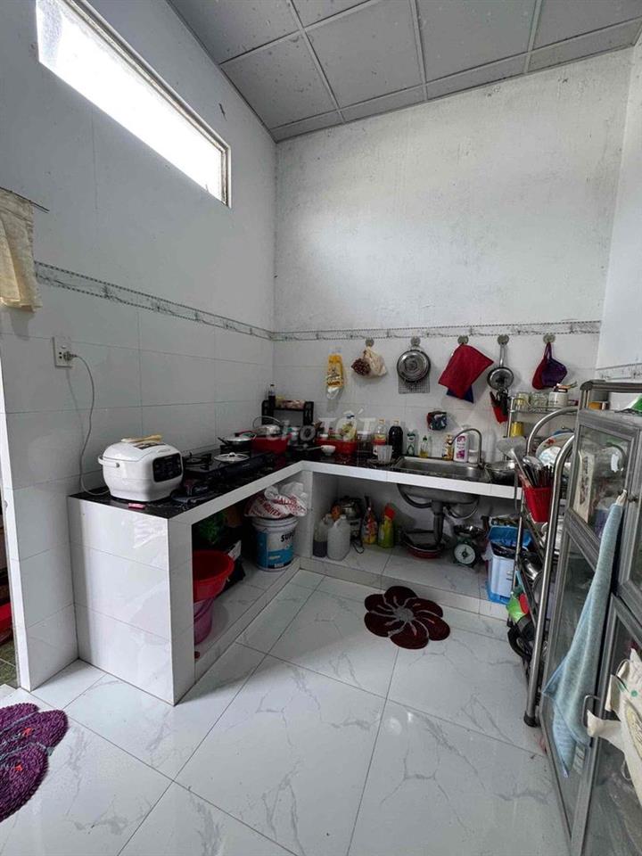 nhà đường nhựa xã phú quới vĩnh long