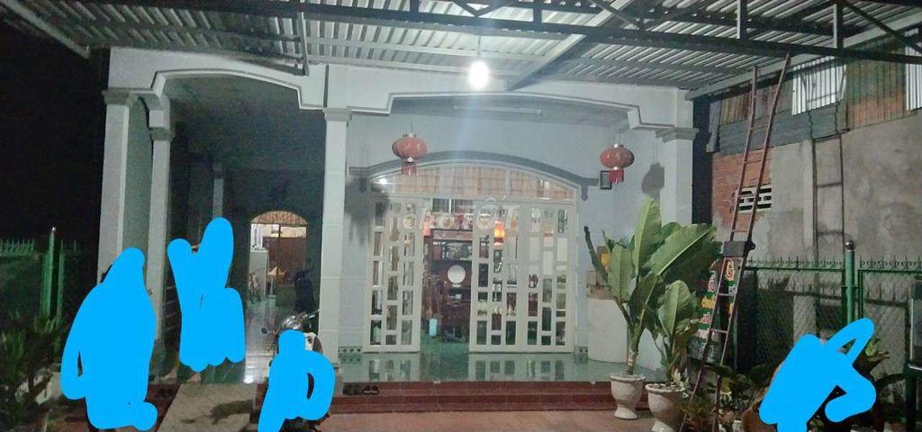 chính chủ cần bán nhà đất full thổ