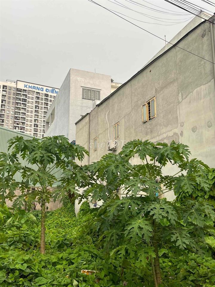 Chính chủ gửi bán gấp khuôn đất vuông vức cực đẹp, có sẵn dòng tiền kh