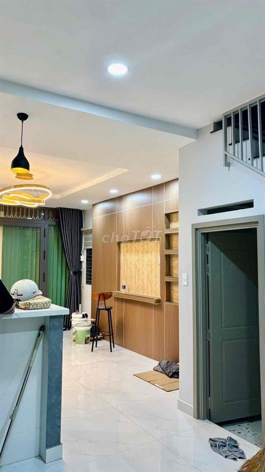 Q6 Lò Gốm 5X10 2PN Hẻm Xe Hơi
