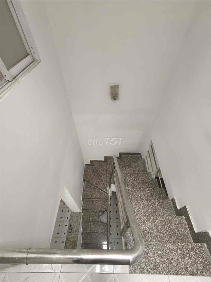 Q6 7 triệu 3,5x12 2PN 2WC