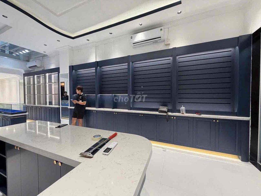 MẶT TIỀN CHỢ LỚN 4x18 6PN 6WC