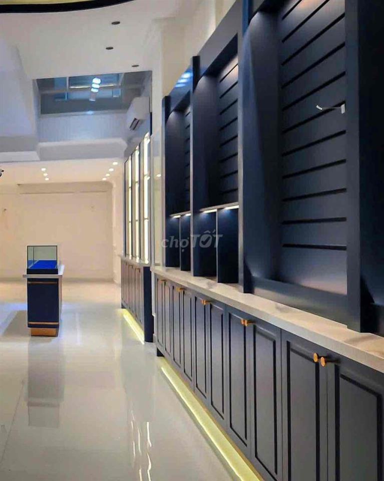 MẶT TIỀN CHỢ LỚN 4x18 6PN 6WC