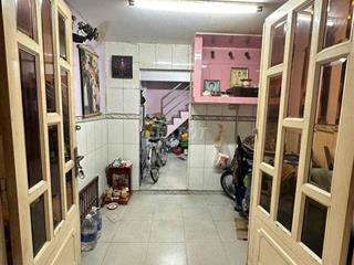 Q11 -2PN - ĐANG SƠN SỬA LẠI MỚI