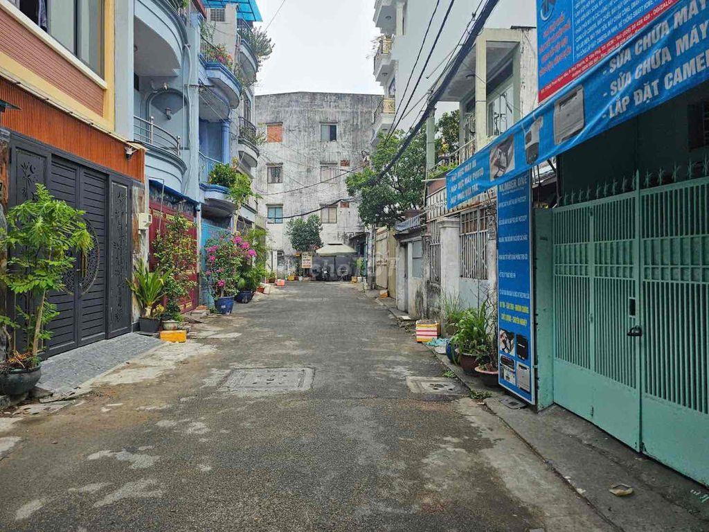 TÂN PHÚ 8TRIEU HẺM XE TẢI 4X16 2PN