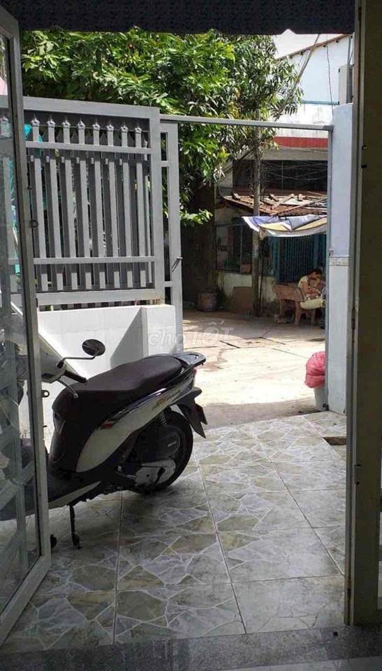 8TR (2PN-3WC) CỌC 1-2 MÁY LẠNH