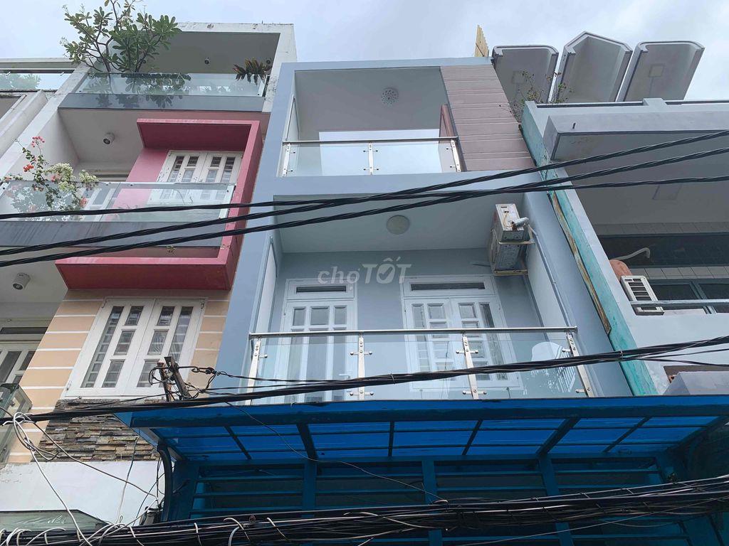 LẠC LONG QUÂN 13TR 3PN -3WC HẺM XE HƠI