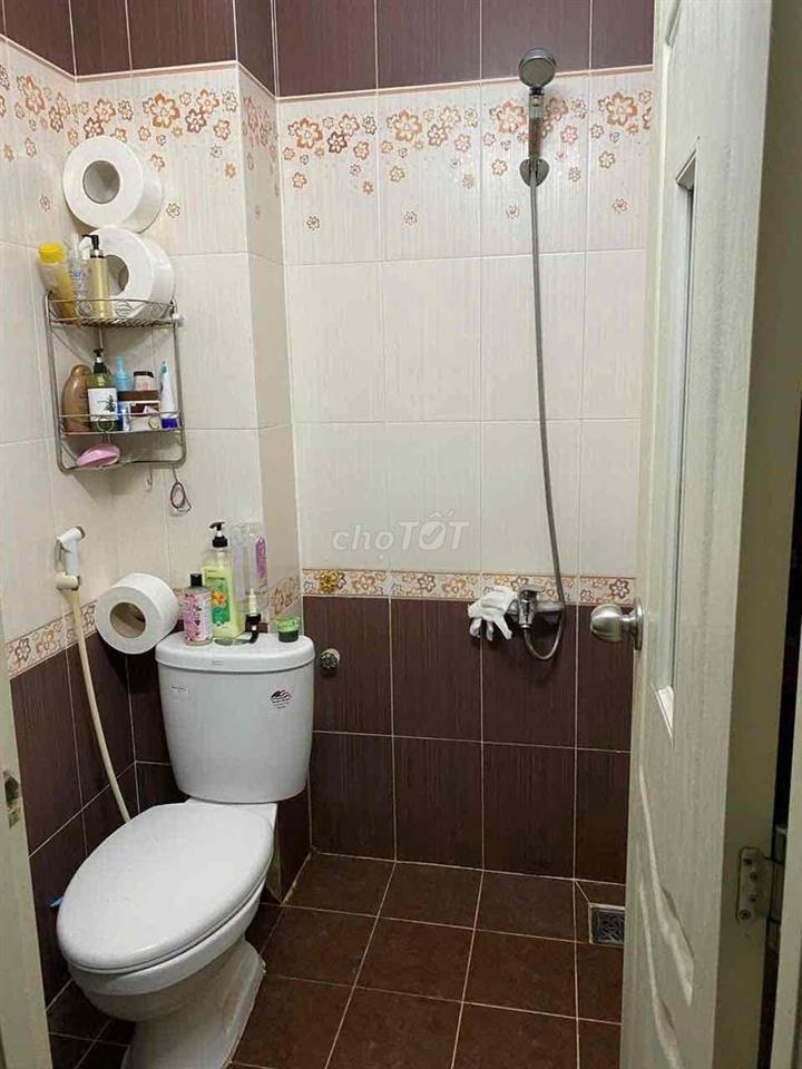 cho nữ thuê phòng giá 3 tr - 3,5 tr, giáp Q1