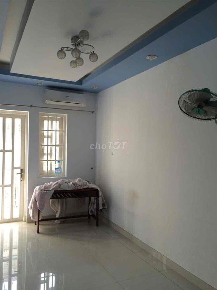 cho nữ thuê phòng giá 3 tr - 3,5 tr, giáp Q1