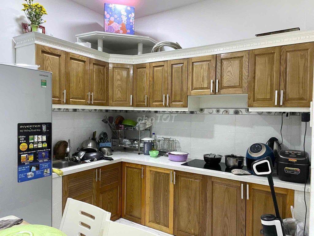 Nhà 48m2 hẻm 6m cách 1 căn ra mặt tiền Nguyễn Kim, gần BV Chợ Rẫy, Sân