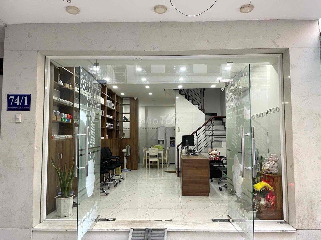 Nhà 48m2 hẻm 6m cách 1 căn ra mặt tiền Nguyễn Kim, gần BV Chợ Rẫy, Sân