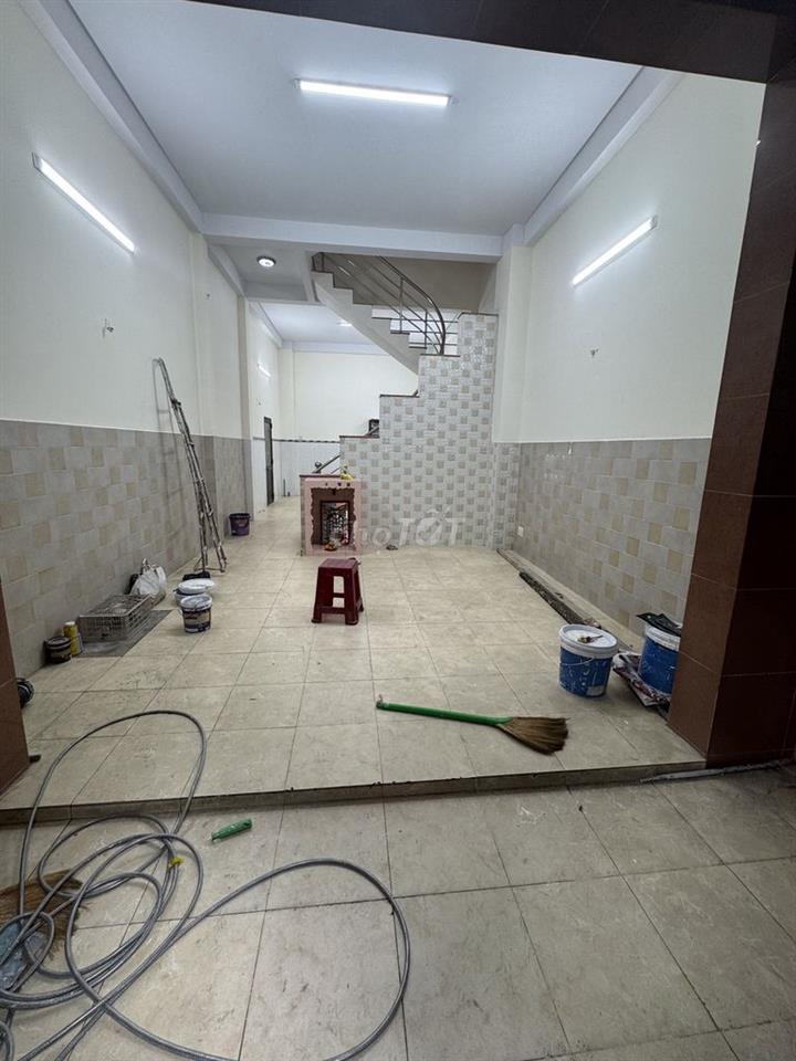 Q11- cho thuê nhà nguyên căn ngay chợ