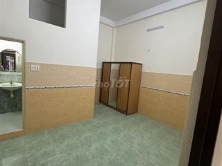 Q11- cho thuê nhà nguyên căn ngay chợ