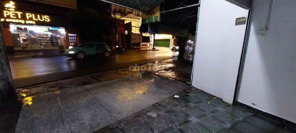Cho thuê nhà mặt tiền Lê Văn Khương