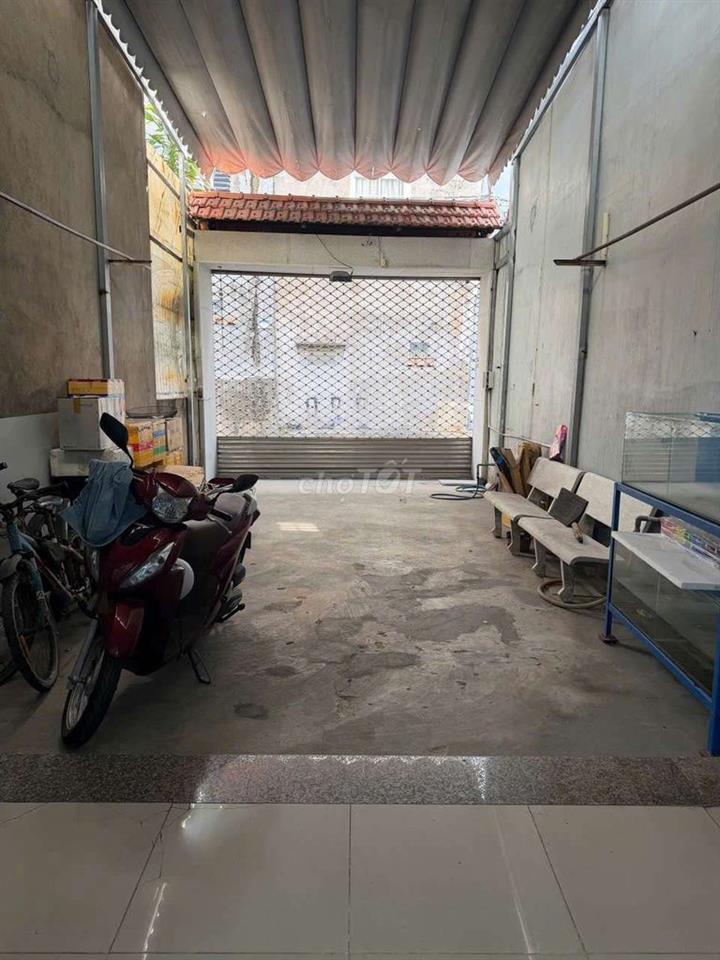 Cho thuê phòng trong nhà nguyên căn