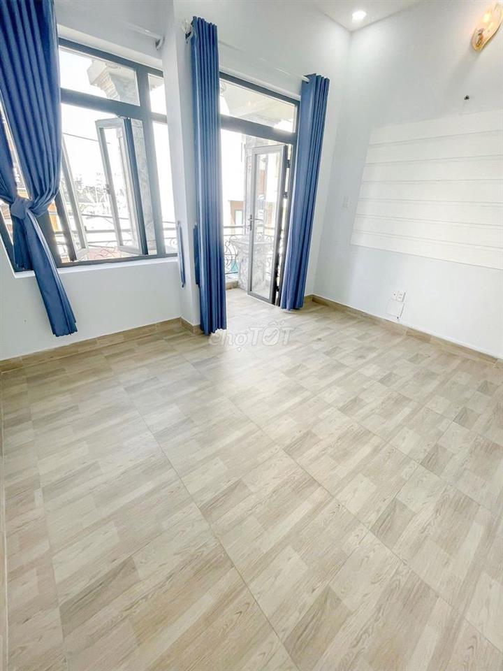 Phòng bancol thoáng giá rẻ kv Gò Vấp 
