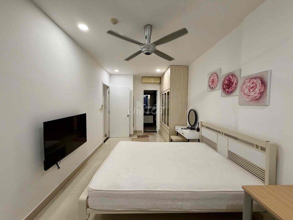 Bán căn hộ Sunrise CityView Q7 Lh :