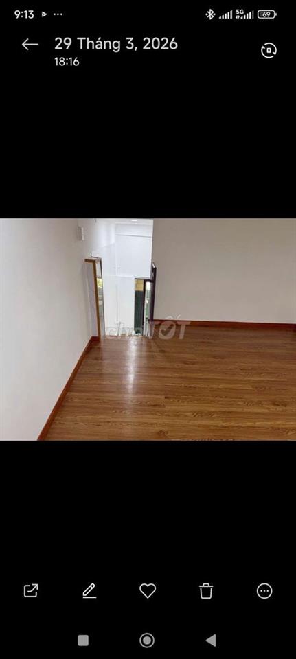 nhà vi bằng hẻm 944