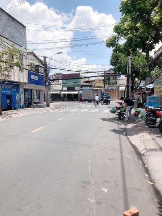 Nhà mới mặt tiền kinh doanh tốt trung tâm Q8