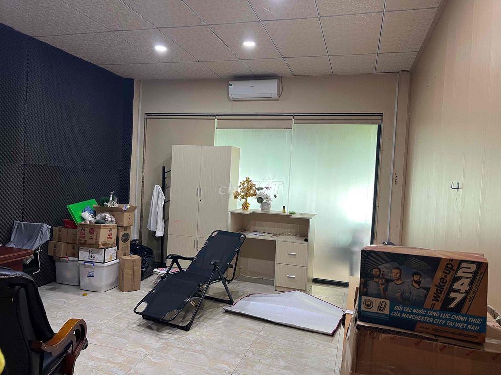 Cho thuê văn phòng 70m2 tầng trệt mặt tiền đường Liên Phường