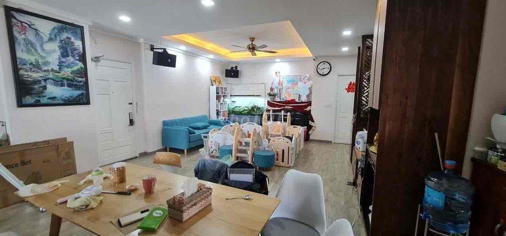CĂN HỘ 131M2 3PN H2 196 HOÀNG DIỆU