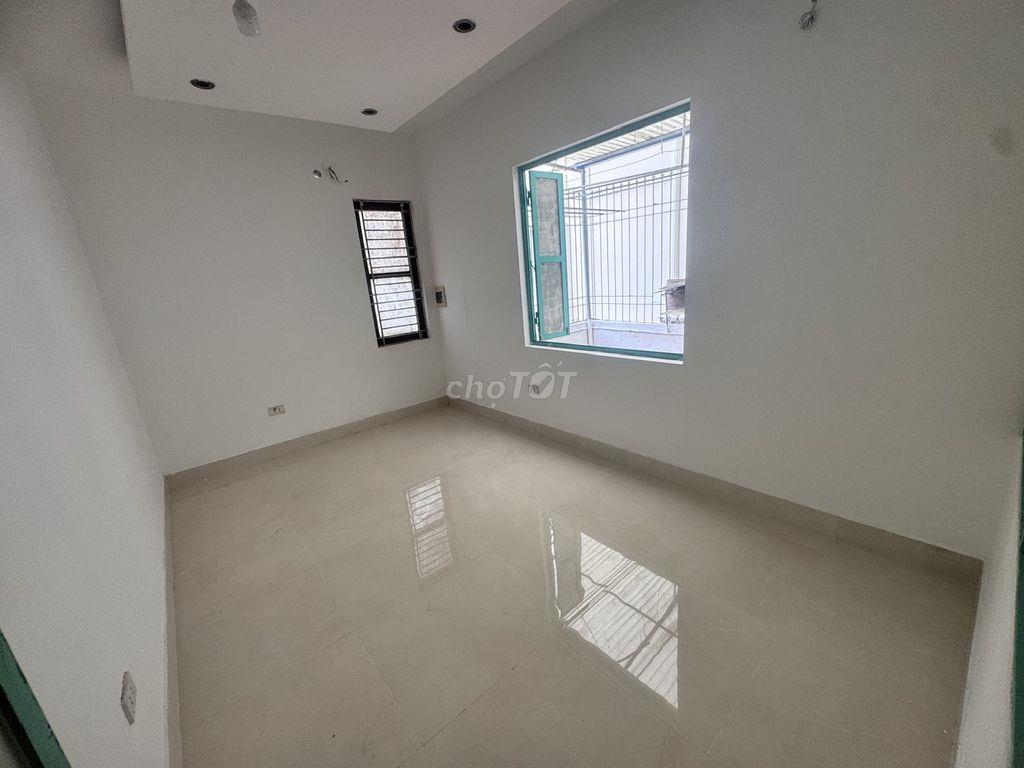Chính chủ cho thuê nhà trong ngõ phố Quán Sứ
