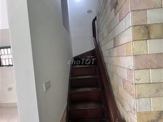 Chính chủ cho thuê nhà trong ngõ phố Quán Sứ